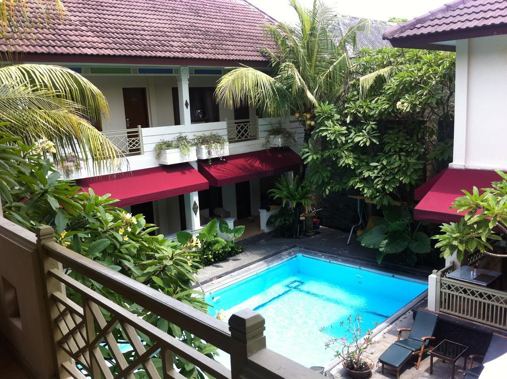 Hotel Indah Palace Джокьякарта Экстерьер фото