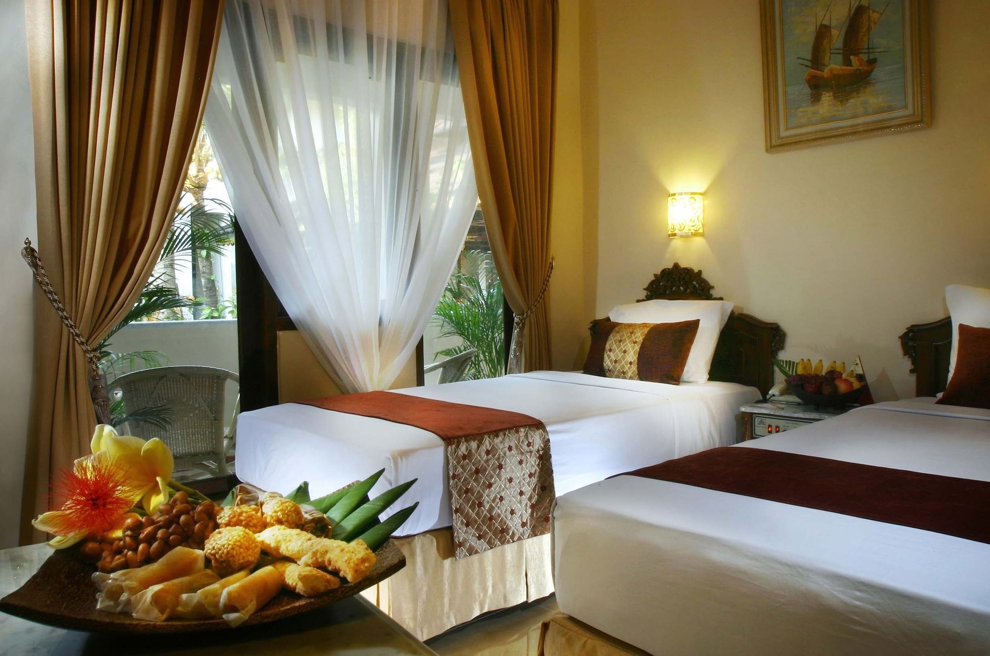 Hotel Indah Palace Джокьякарта Экстерьер фото